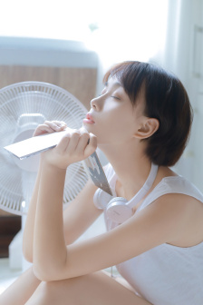 打扑克的全程视频声音